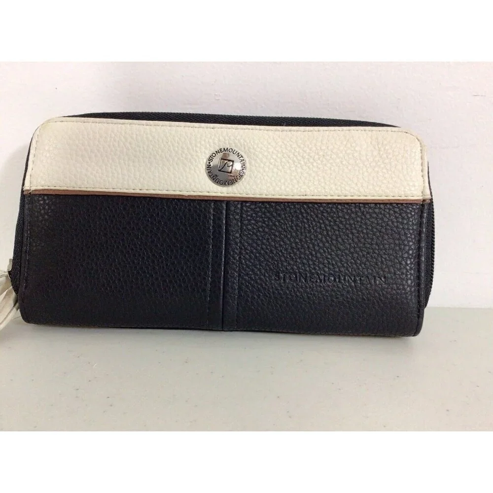 Stone Mountain Colorblock Wallet Envelope